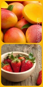 Delicioso jugo natural de mangos y fresas para obtener vitamina A